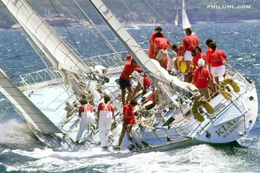 Kialoa III in Sydney by Phil Uhl